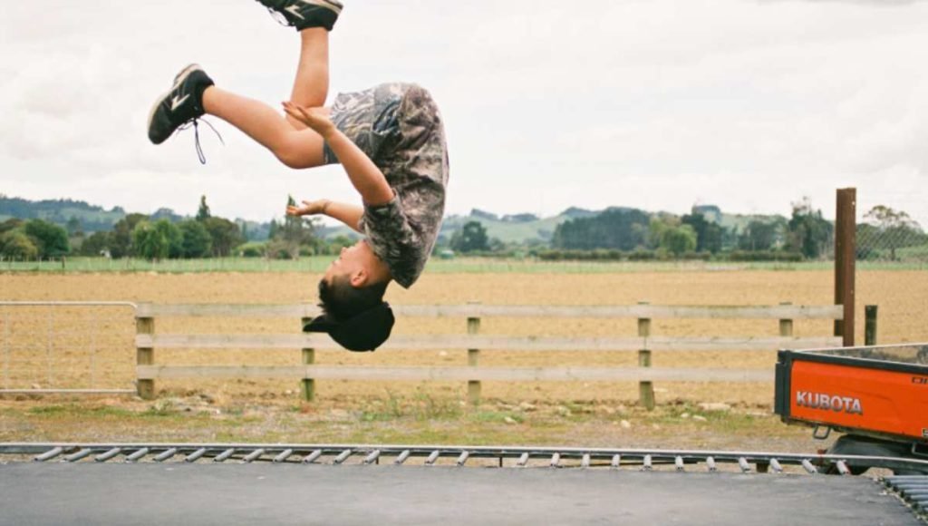 Pros and cons of trampolines- the facts will help you to decide!