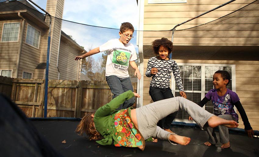 trampoline with net